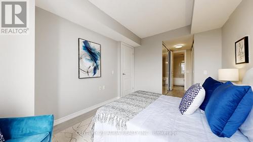 719 - 9015 Leslie Street, Richmond Hill, ON - Indoor Photo Showing Bedroom