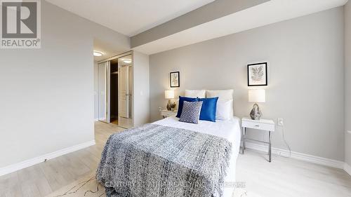 719 - 9015 Leslie Street, Richmond Hill, ON - Indoor Photo Showing Bedroom