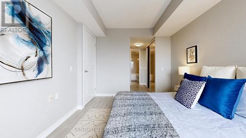 719 - 9015 Leslie Street, Richmond Hill, ON - Indoor Photo Showing Bedroom