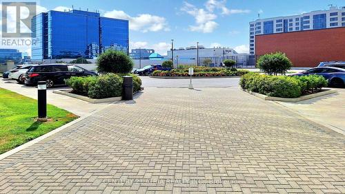 719 - 9015 Leslie Street, Richmond Hill, ON - Outdoor