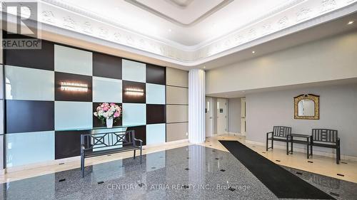 719 - 9015 Leslie Street, Richmond Hill, ON - Indoor Photo Showing Other Room