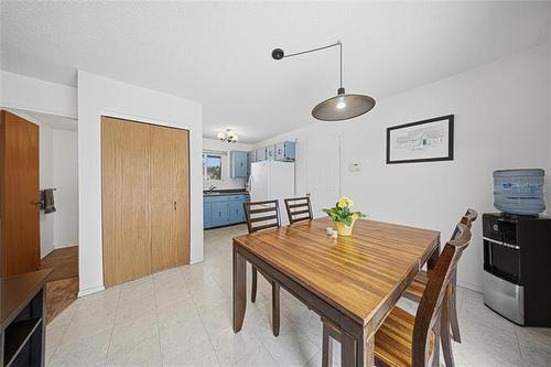 82 Willowmeade Cr, Winnipeg, MB 