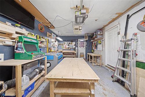 82 Willowmeade Cr, Winnipeg, MB 