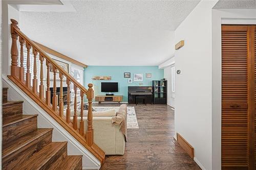 82 Willowmeade Cr, Winnipeg, MB 