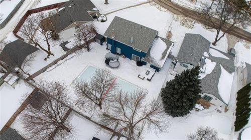 82 Willowmeade Cr, Winnipeg, MB 