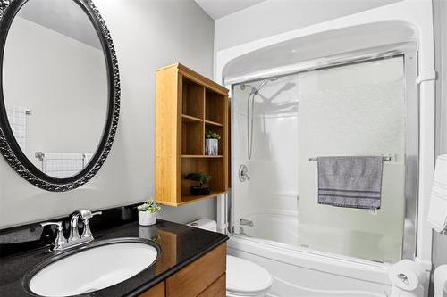 960 Kimberly Ave, Winnipeg, MB 