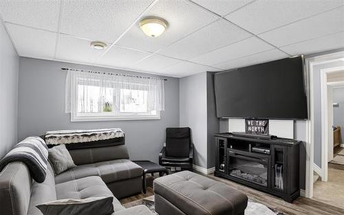 960 Kimberly Ave, Winnipeg, MB 