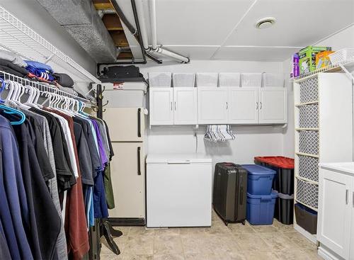 960 Kimberly Ave, Winnipeg, MB 