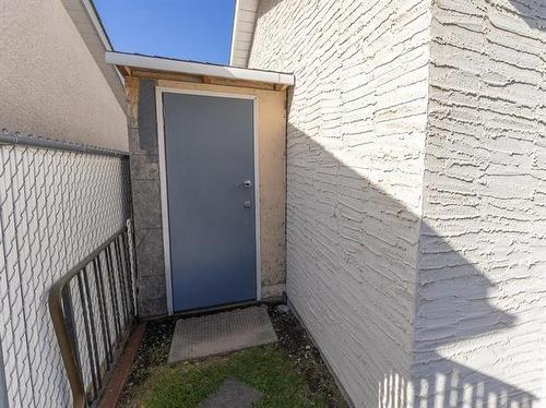 960 Kimberly Ave, Winnipeg, MB 