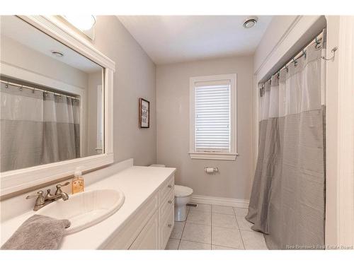 32 Vanessa Crt, Riverview, NB 