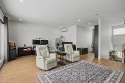 Mezzanine - 