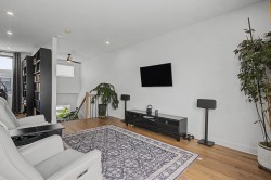 Mezzanine - 