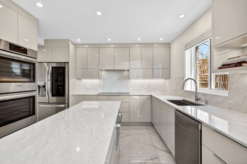 Cuisine - 1623 Rue Michel-Gamelin, Laval (Vimont), QC - Indoor Photo Showing Kitchen With Upgraded Kitchen