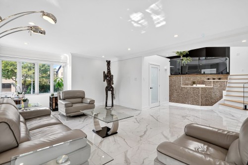 Salon - 1623 Rue Michel-Gamelin, Laval (Vimont), QC - Indoor Photo Showing Living Room