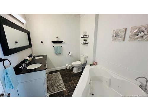 245 Hunter Rd, Oakland, NB 