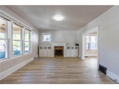 73 John St, Moncton, NB 