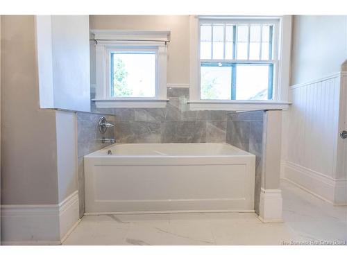 73 John St, Moncton, NB 