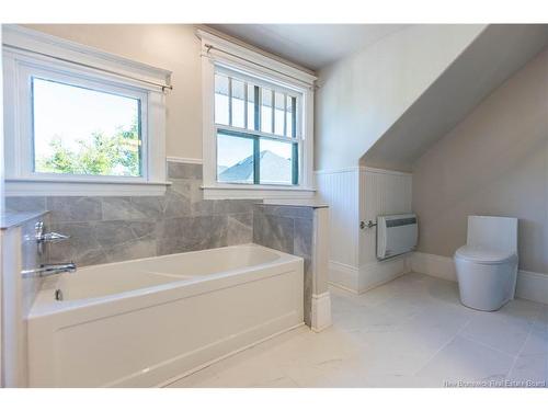 73 John St, Moncton, NB 