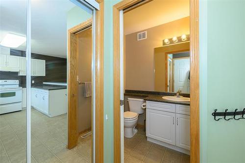 16-1010 Wilkes Ave, Winnipeg, MB 