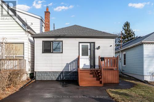 36 Harmony Avenue, Hamilton, ON - Outdoor