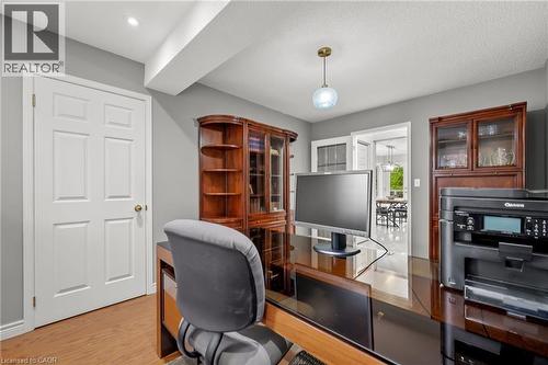 1 Brown Avenue, Cambridge, ON - Indoor Photo Showing Office