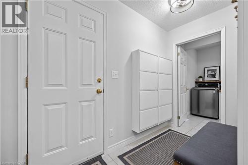 1 Brown Avenue, Cambridge, ON - Indoor Photo Showing Other Room