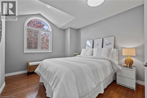 1 Brown Avenue, Cambridge, ON - Indoor Photo Showing Bedroom