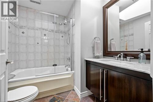 1 Brown Avenue, Cambridge, ON - Indoor Photo Showing Bathroom