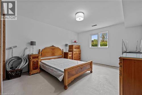 1 Brown Avenue, Cambridge, ON - Indoor Photo Showing Bedroom