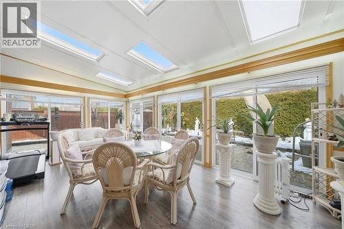 1149 Dowland Crescent, Burlington, ON - Indoor Photo Showing Dining Room