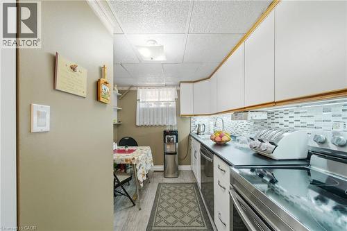 1149 Dowland Crescent, Burlington, ON - Indoor Photo Showing Kitchen