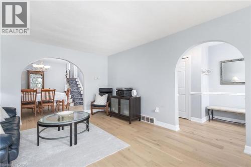 63 Lionsgate Avenue, Hamilton, ON - Indoor Photo Showing Living Room