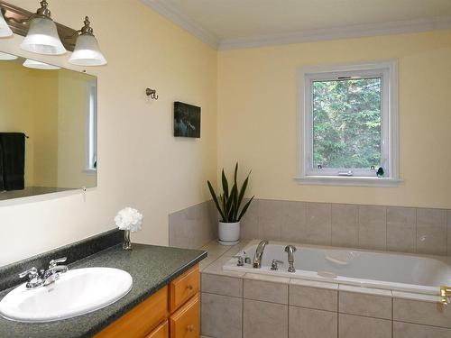 48 Seaview Drive, Gabarus, NS 