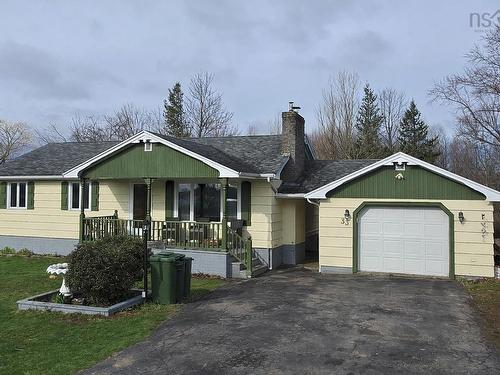 33 Henshaw Drive, Upper Dyke, NS 