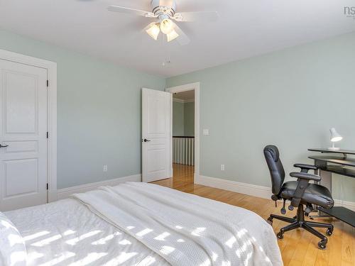 93 Canterbury Lane, Fall River, NS 