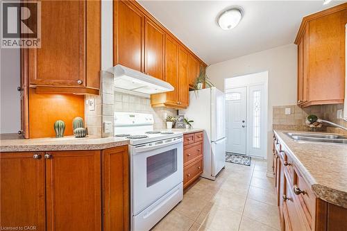 21 Lynwood Road, Hamilton, ON - Indoor Photo Showing Kitchen With Double Sink