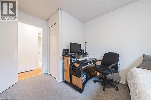 21 Lynwood Road, Hamilton, ON - Indoor Photo Showing Office