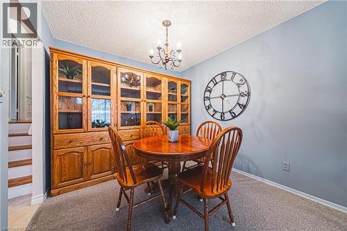 21 Lynwood Road, Hamilton, ON - Indoor Photo Showing Dining Room