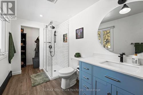 3-Pc Ensuite - 74 Inwood Crescent, Kitchener, ON - Indoor Photo Showing Bathroom