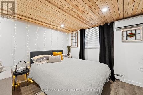 Additional Living Space - Bedroom - 74 Inwood Crescent, Kitchener, ON - Indoor Photo Showing Bedroom