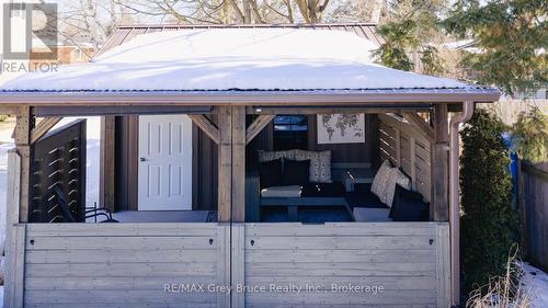 Outside Entertaining Area - 74 Inwood Crescent, Kitchener, ON - Outdoor