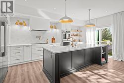 4 4583 Wilkinson Rd  Saanich, BC V8Z 5C3