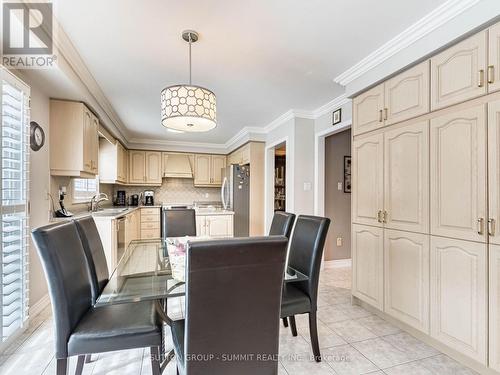 5437 Middleport Crescent, Mississauga, ON - Indoor Photo Showing Dining Room