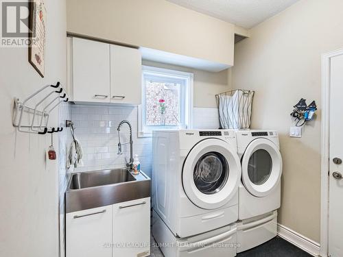 5437 Middleport Crescent, Mississauga, ON - Indoor Photo Showing Laundry Room
