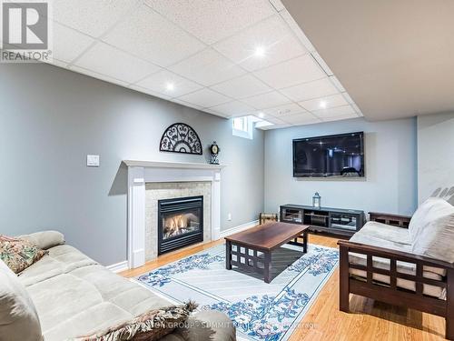 5437 Middleport Crescent, Mississauga, ON - Indoor With Fireplace