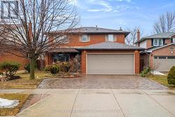 47 SANDY DRIVE  Hamilton, ON L8E 4X4