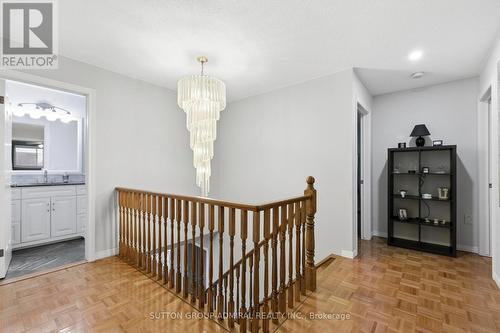 47 Sandy Drive, Hamilton, ON - Indoor Photo Showing Other Room