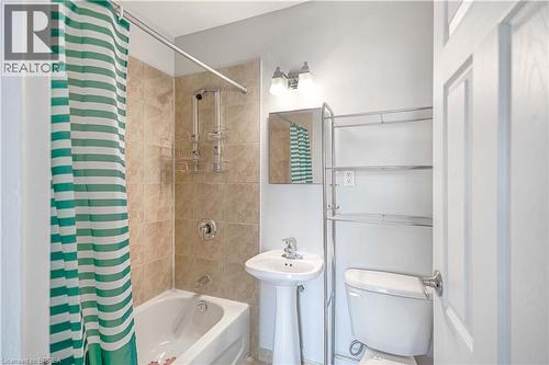 57 Mericourt Road Unit# 310, Hamilton, ON - Indoor Photo Showing Bathroom