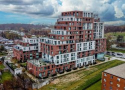 1122-3100 Keele Street Toronto, ON M3M 0E1