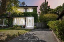 104 Billington Crescent  Toronto, ON M3A 2G6